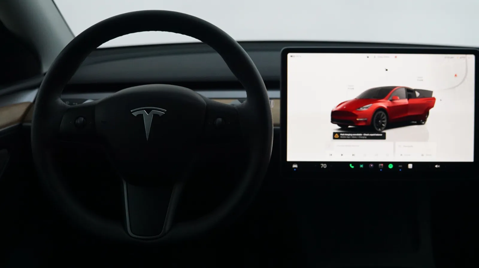 More photos of 2023 Tesla Model Y Long Range at Auto City, CA