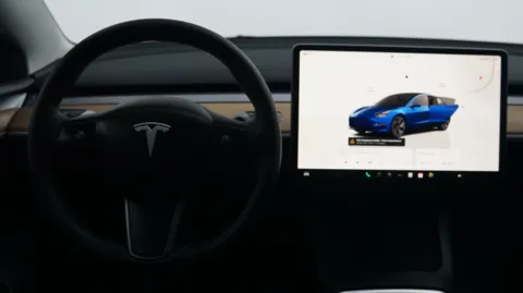 More photos of 2023 Tesla Model 3 at Auto City, CA