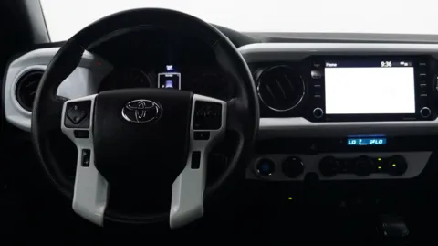 More photos of 2022 Toyota Tacoma TRD Off Road at Auto City, CA