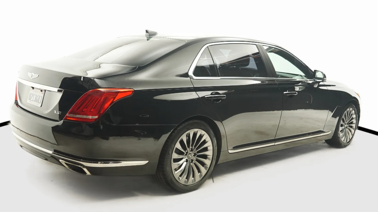 More photos of 2017 Genesis G90 3.3T Premium at Auto City, CA