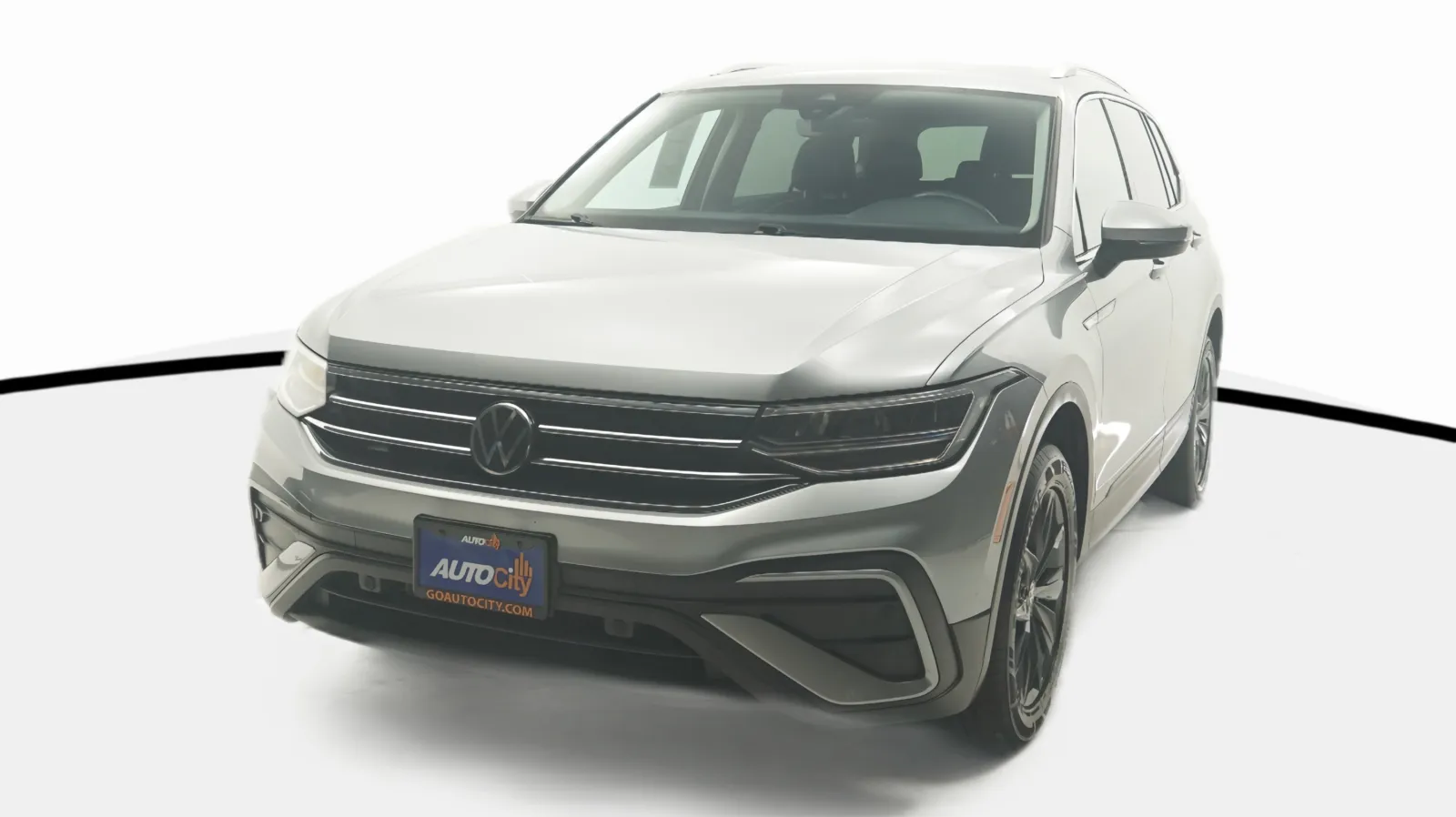 Silver 2024 Volkswagen Tiguan SE for sale in El Cajon, CA