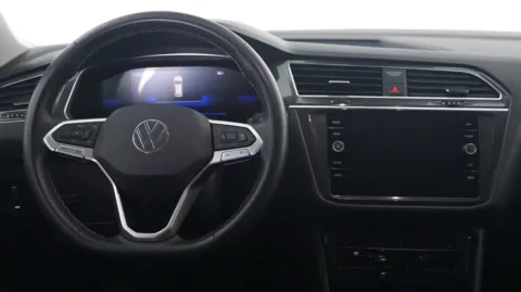 More photos of 2024 Volkswagen Tiguan SE at Auto City, CA