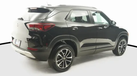 More photos of 2024 Chevrolet TrailBlazer LT at Auto City, CA