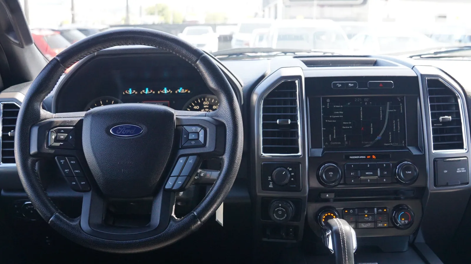 More photos of 2016 Ford F-150 XLT at Auto City, CA