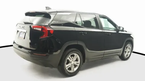 More photos of 2024 GMC Terrain SLE at Auto City, CA