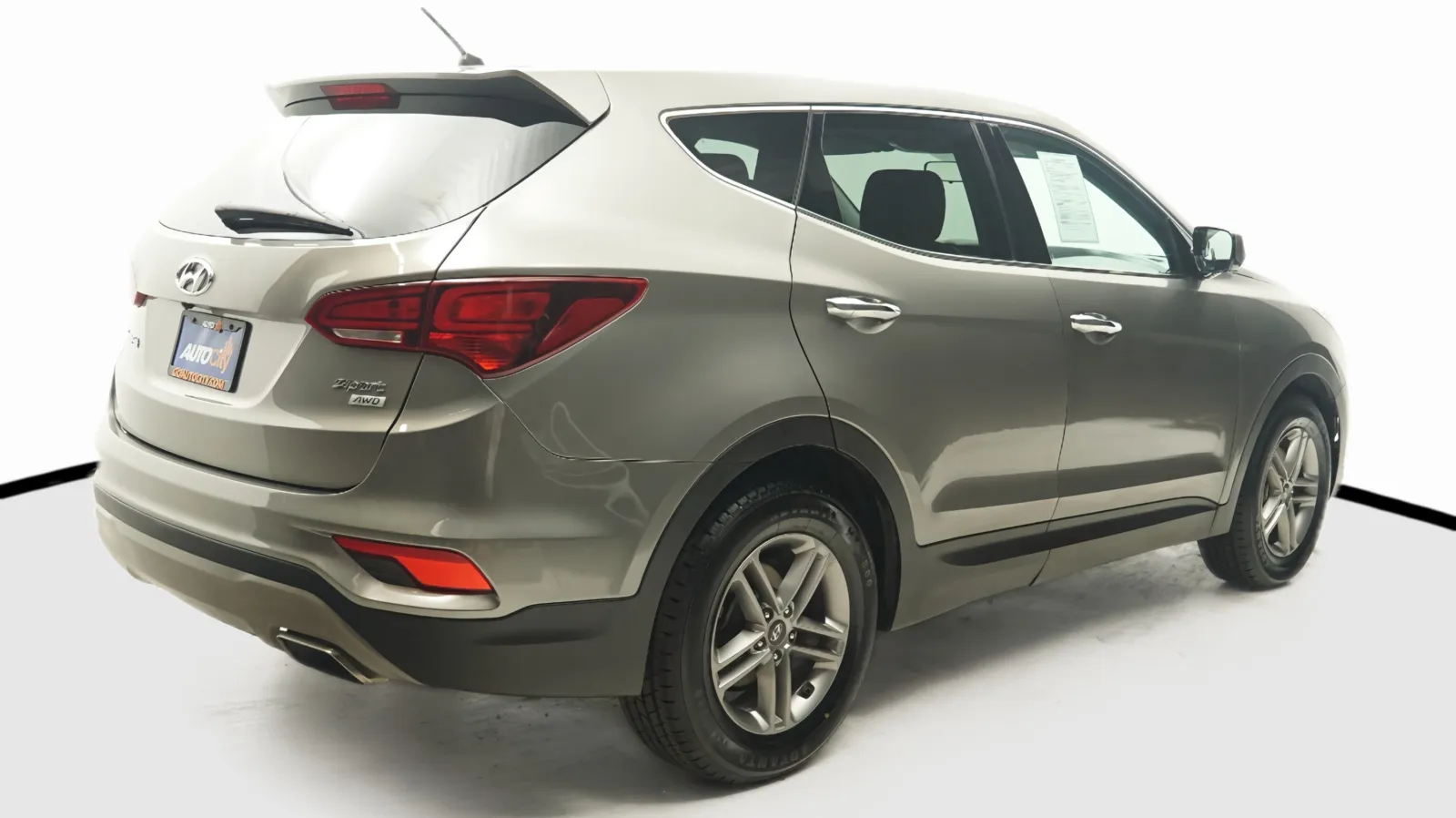 More photos of 2018 Hyundai Santa Fe Sport 2.4L at Auto City, CA