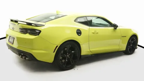 More photos of 2019 Chevrolet Camaro 2SS at Auto City, CA