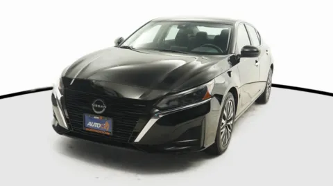 Black 2023 Nissan Altima 2.5 SV for sale in El Cajon, CA