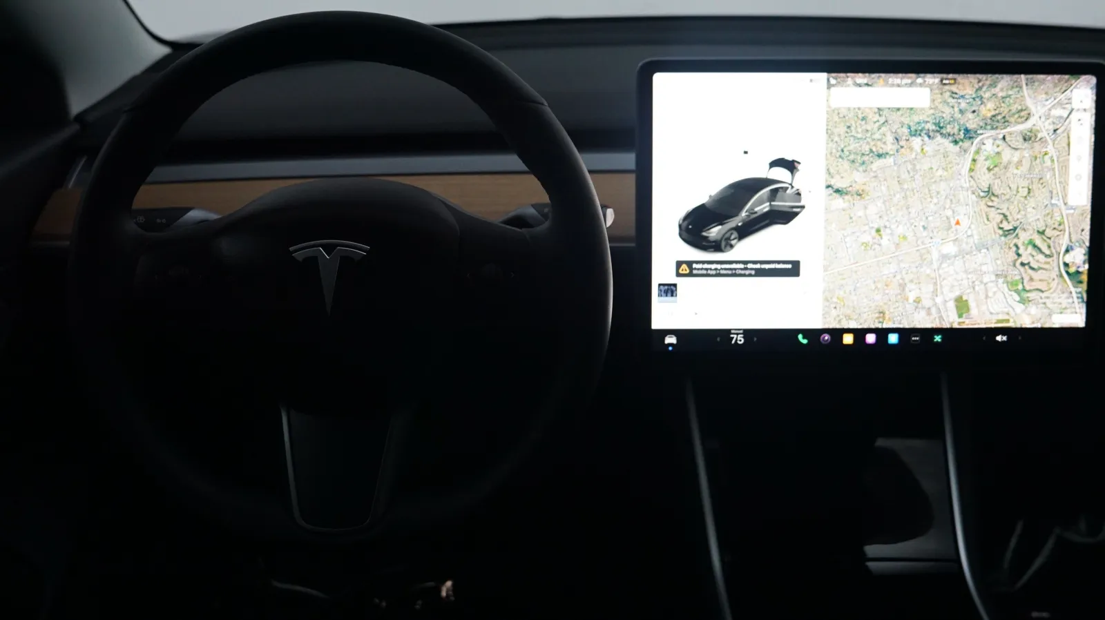 More photos of 2019 Tesla Model 3 Long Range at Auto City, CA