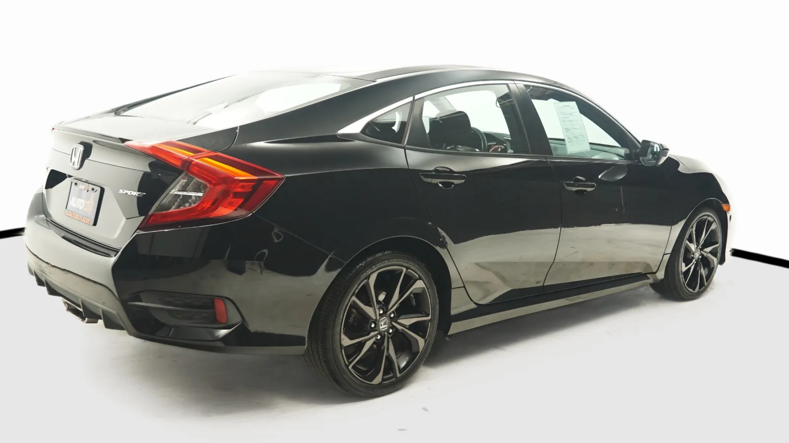 More photos of 2019 Honda Civic Sport at Auto City, CA