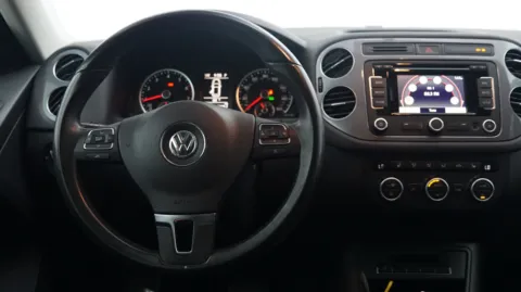 More photos of 2014 Volkswagen Tiguan SEL at Auto City, CA