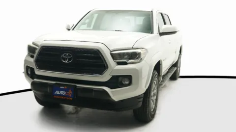 White 2016 Toyota Tacoma SR5 for sale in El Cajon, CA