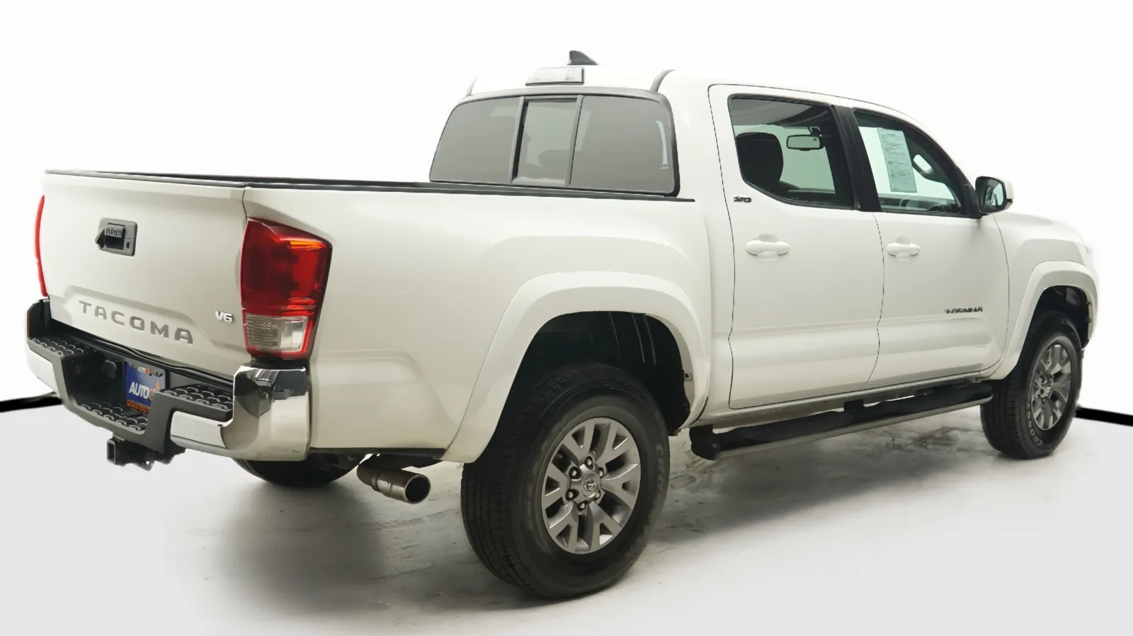 More photos of 2016 Toyota Tacoma SR5 at Auto City, CA