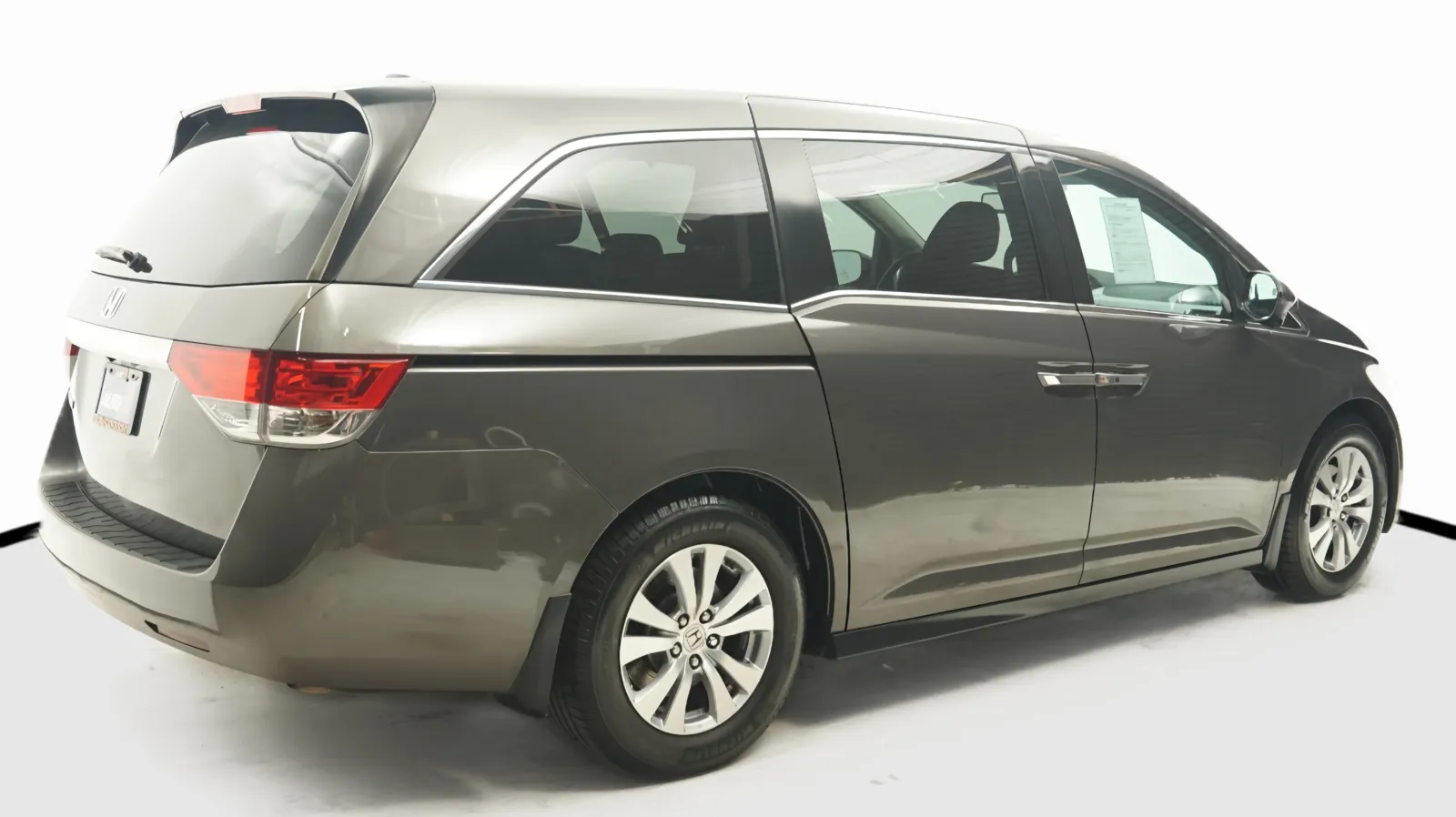 More photos of 2016 Honda Odyssey EX-L at Auto City, CA