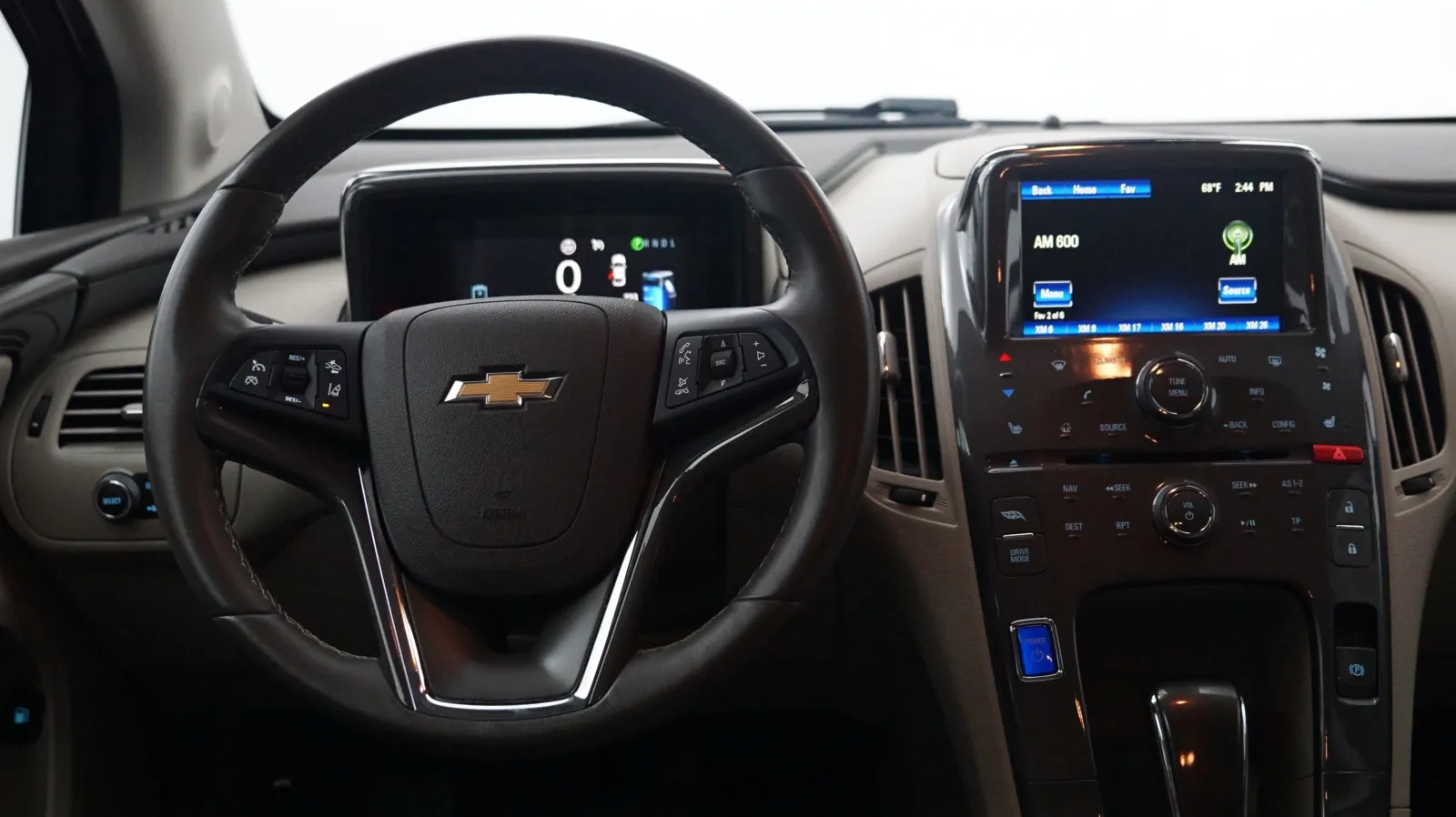 More photos of 2015 Chevrolet Volt Premium at Auto City, CA