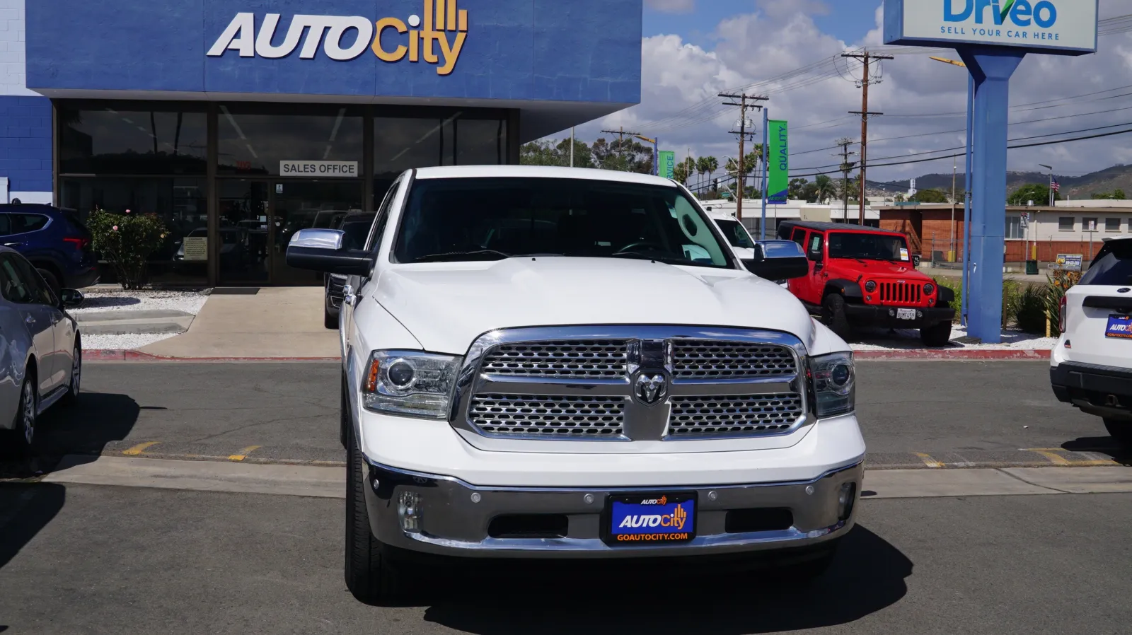 More photos of 2015 Ram 1500 Laramie at Auto City, CA