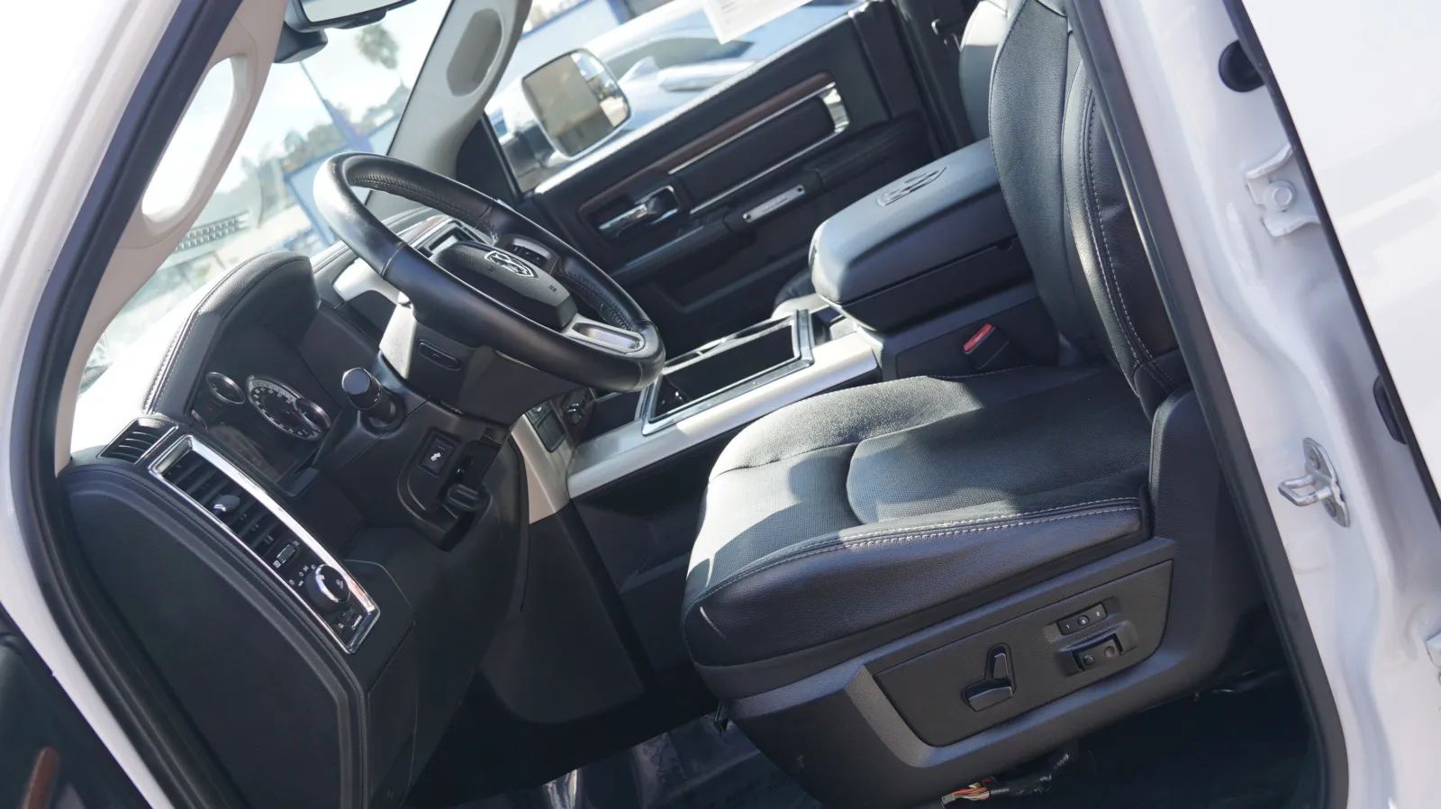 Ram 1500 photo 7
