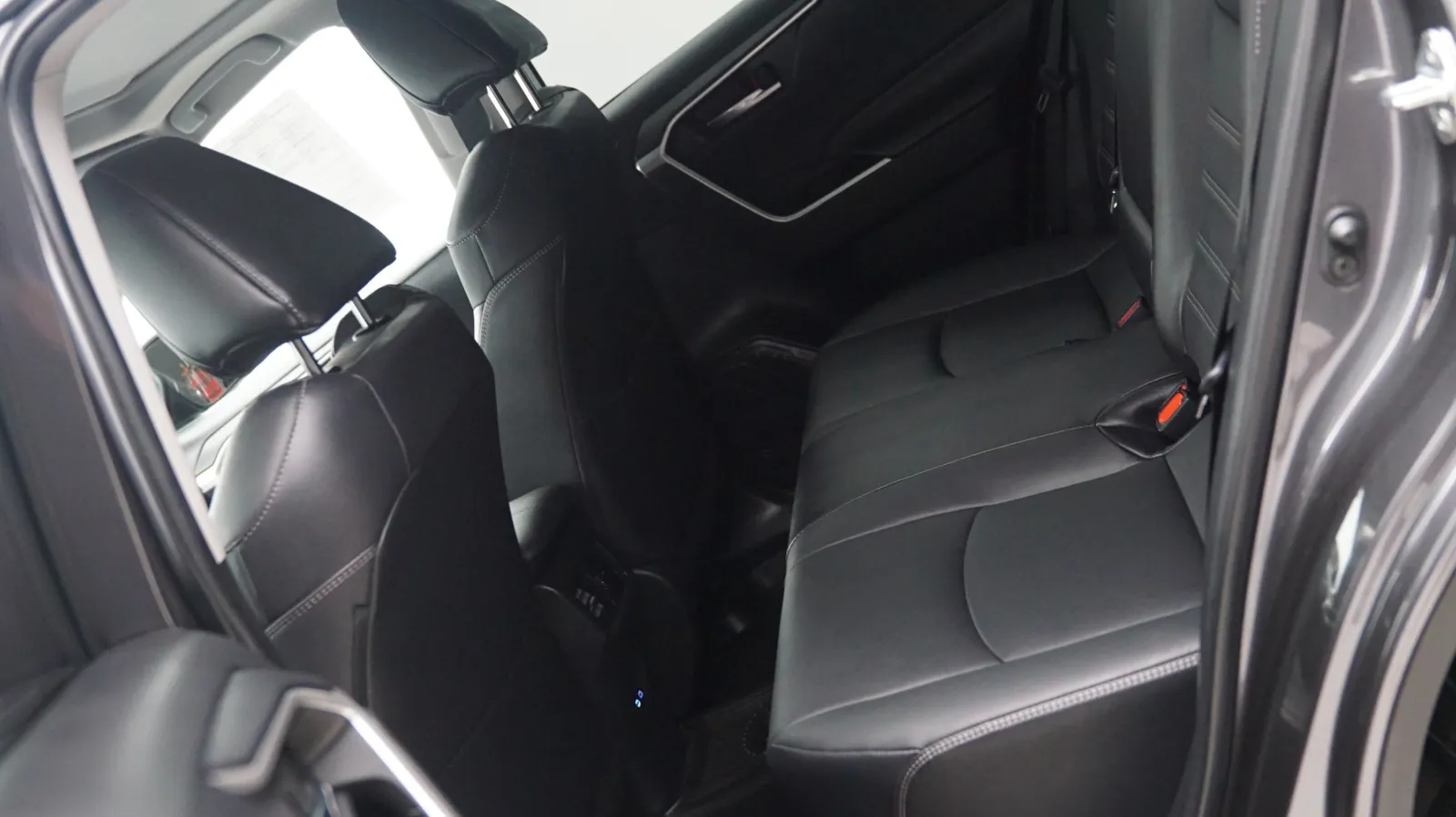 Toyota RAV4 photo 12