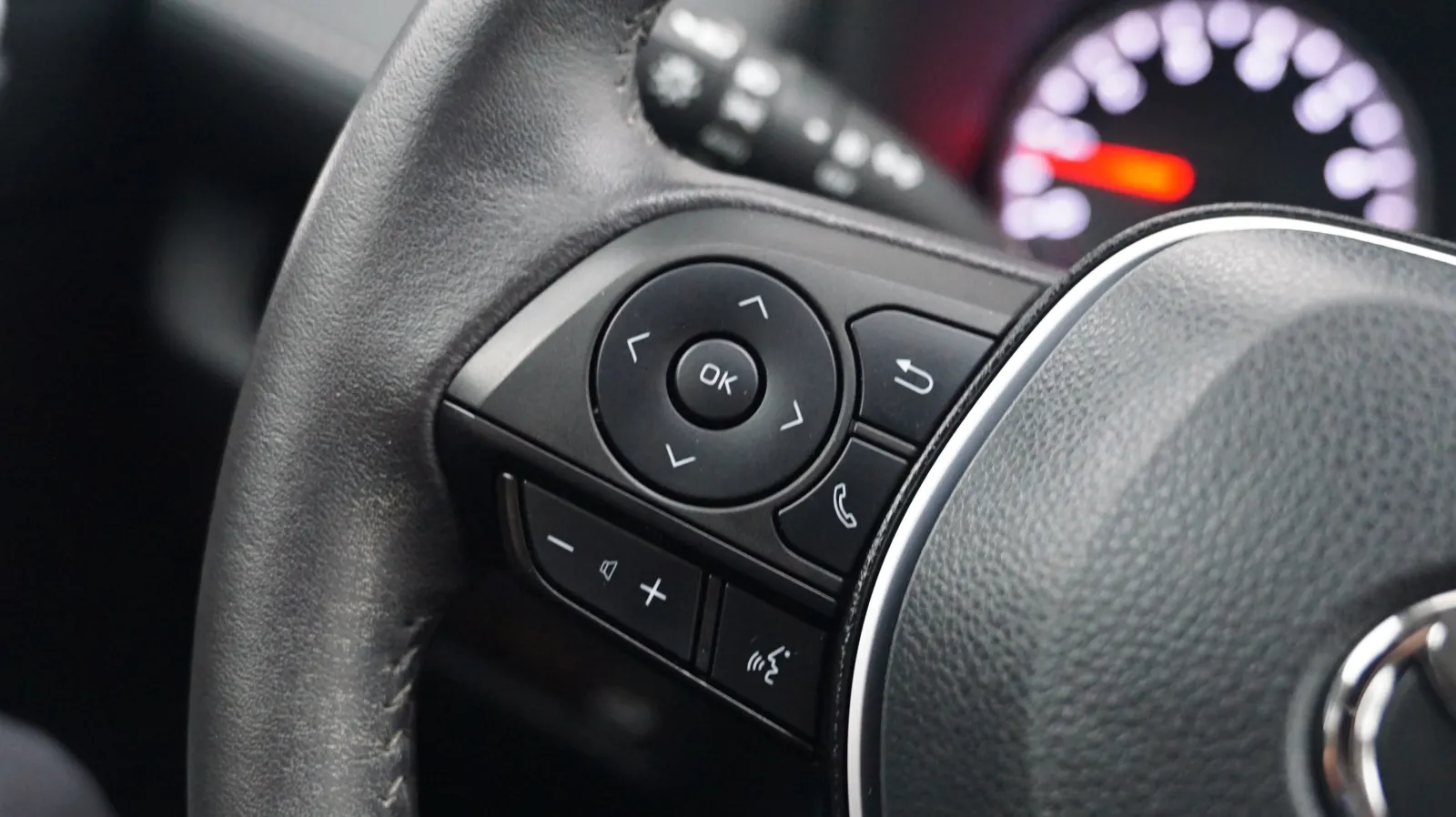 Toyota RAV4 photo 19