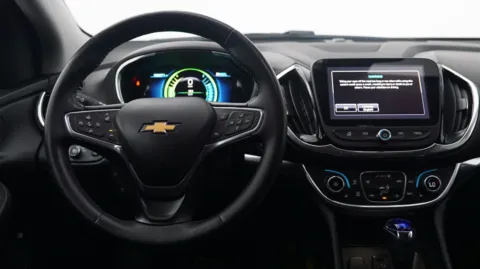 More photos of 2017 Chevrolet Volt Premier at Auto City, CA