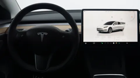 More photos of 2023 Tesla Model 3 at Auto City, CA