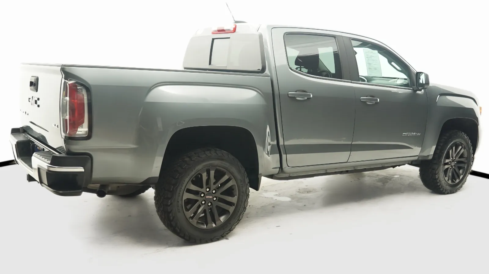 More photos of 2020 GMC Canyon 2WD SLE at Auto City, CA