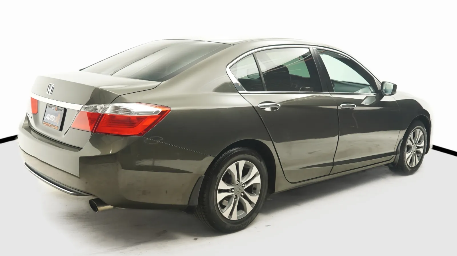 More photos of 2014 Honda Accord LX at Auto City, CA