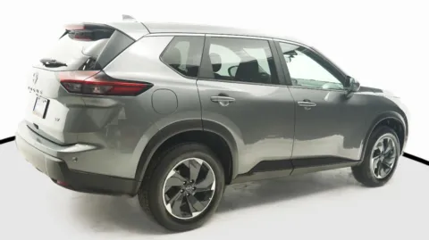 More photos of 2024 Nissan Rogue SV at Auto City, CA