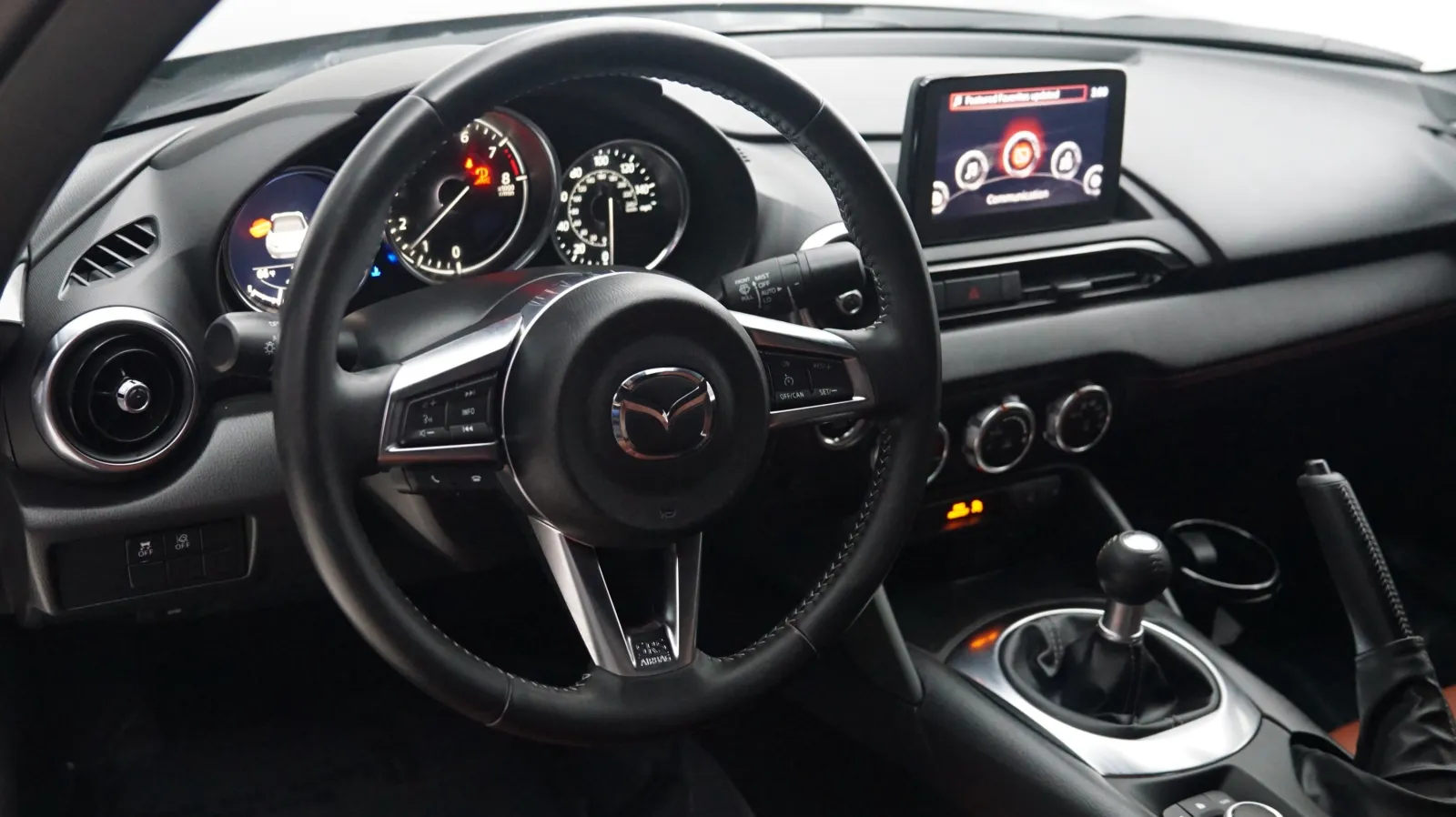 More photos of 2022 Mazda MX-5 Miata Grand Touring at Auto City, CA