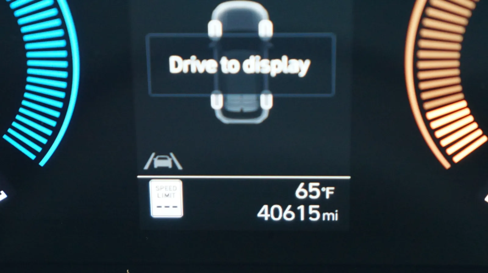 Photos of 2025 Hyundai KONA SEL for sale in El Cajon, CA at Auto City