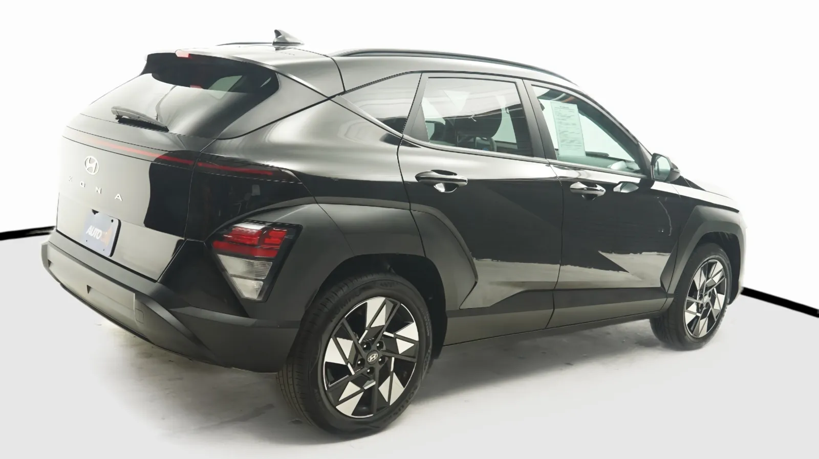 More photos of 2025 Hyundai KONA SEL at Auto City, CA