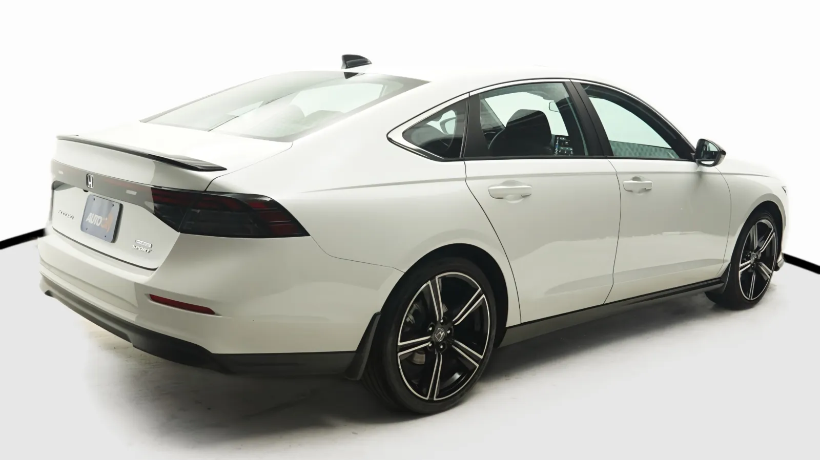 More photos of 2024 Honda Accord Hybrid Sport at Auto City, CA