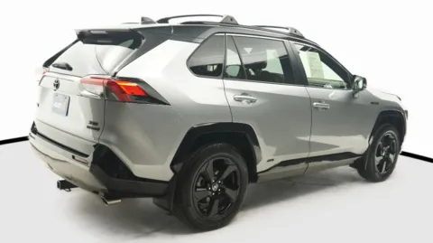 More photos of 2020 Toyota RAV4 Hybrid XSE at Auto City, CA