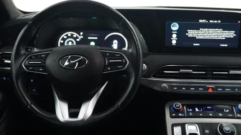 More photos of 2022 Hyundai PALISADE Calligraphy at Auto City, CA