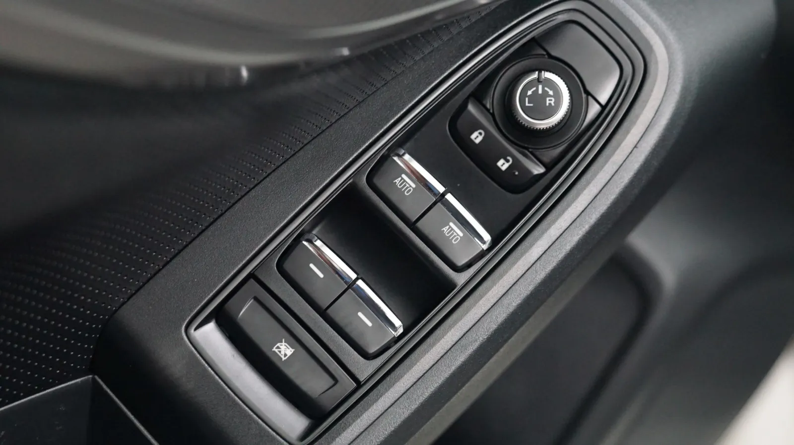 Subaru Crosstrek photo 13