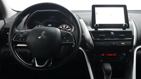 More photos of 2024 Mitsubishi Eclipse Cross SE at Auto City, CA