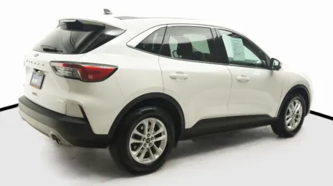 More photos of 2020 Ford Escape SE at Auto City, CA