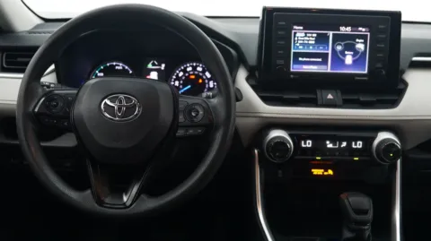 More photos of 2020 Toyota RAV4 Hybrid XLE at Auto City, CA