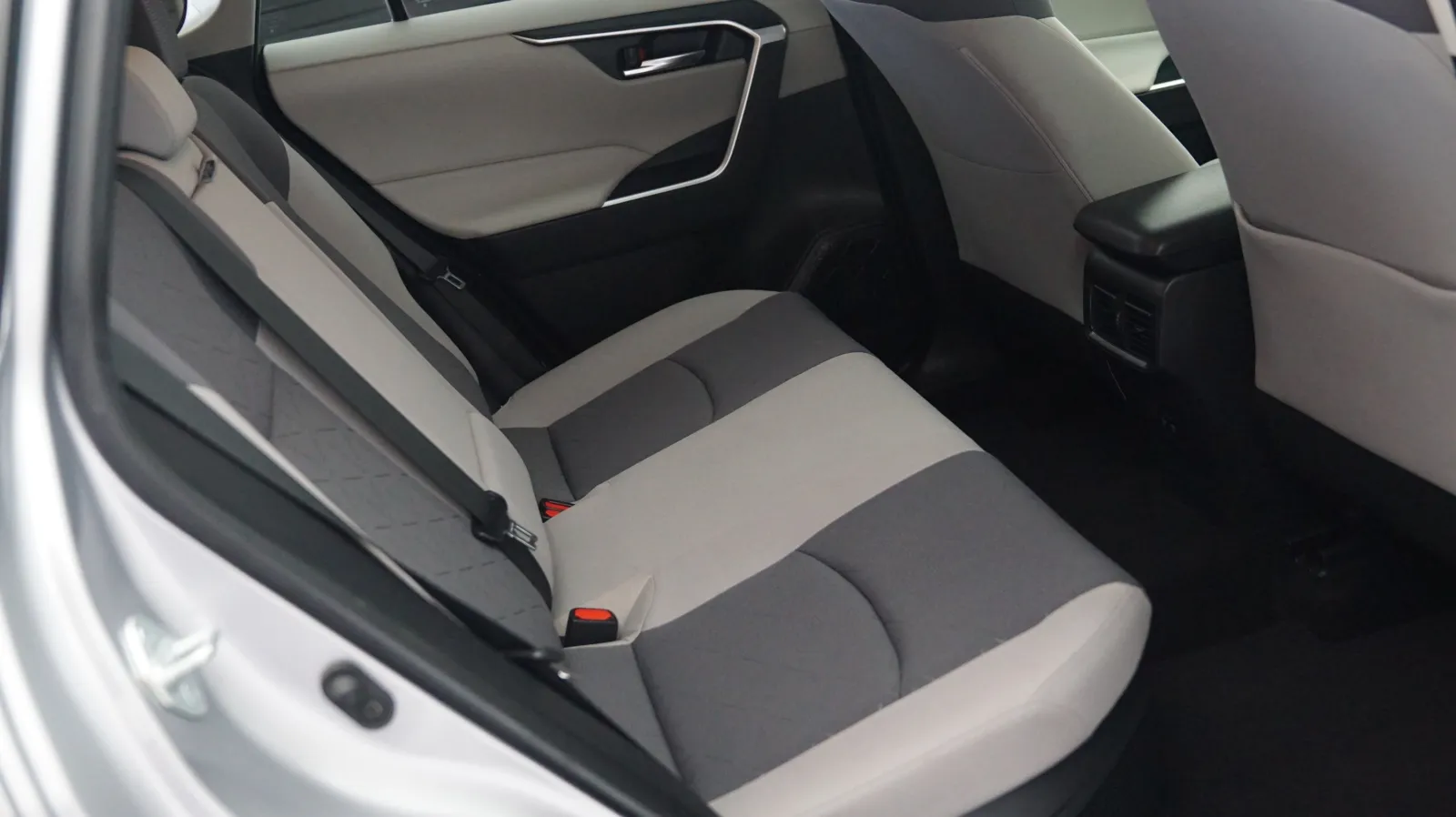 Toyota RAV4 photo 11