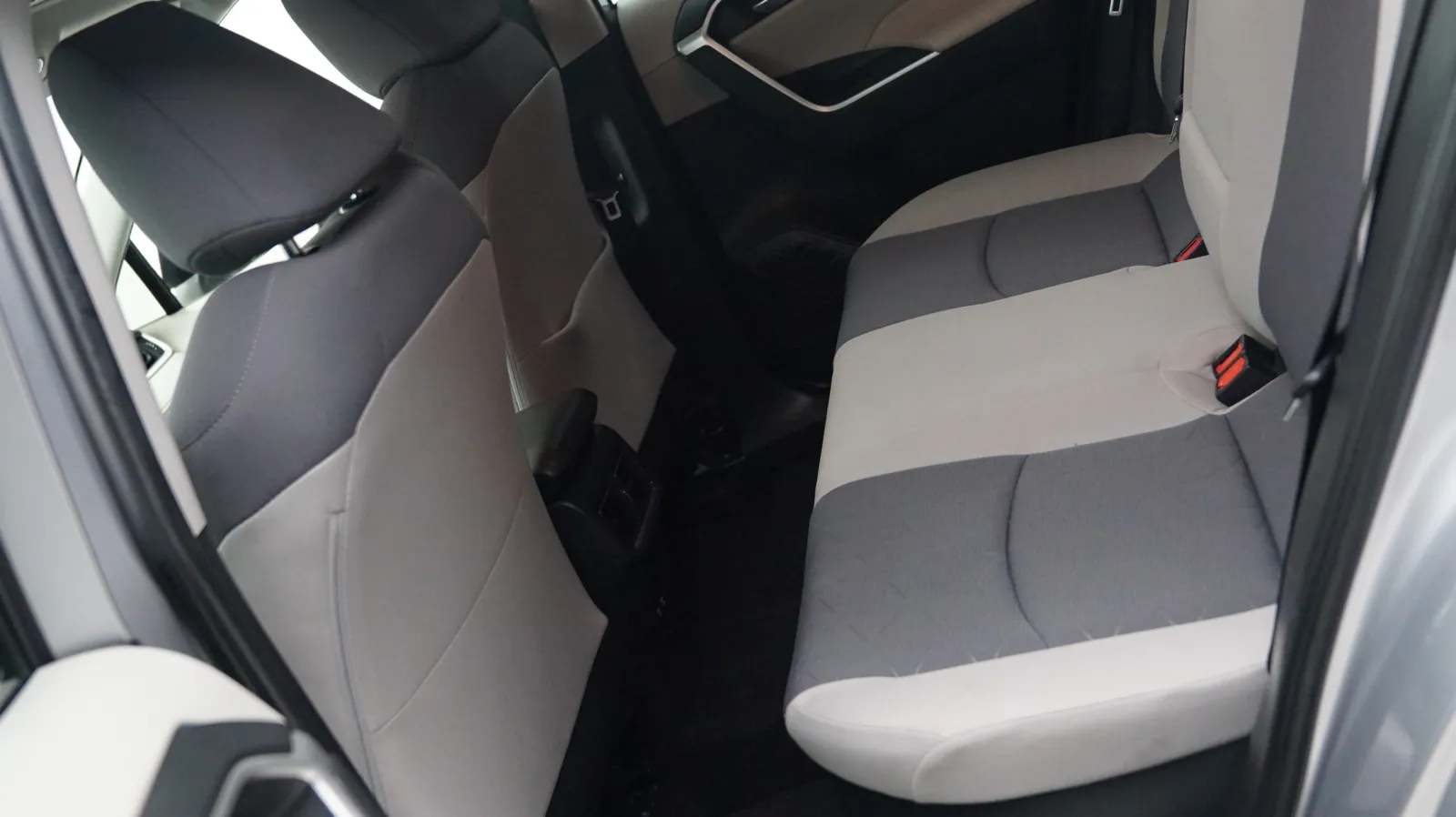 Toyota RAV4 photo 12