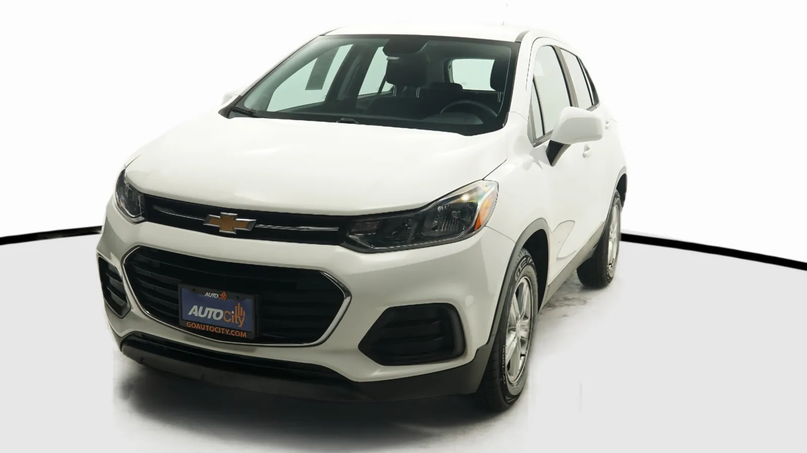 White 2020 Chevrolet Trax LS for sale in El Cajon, CA