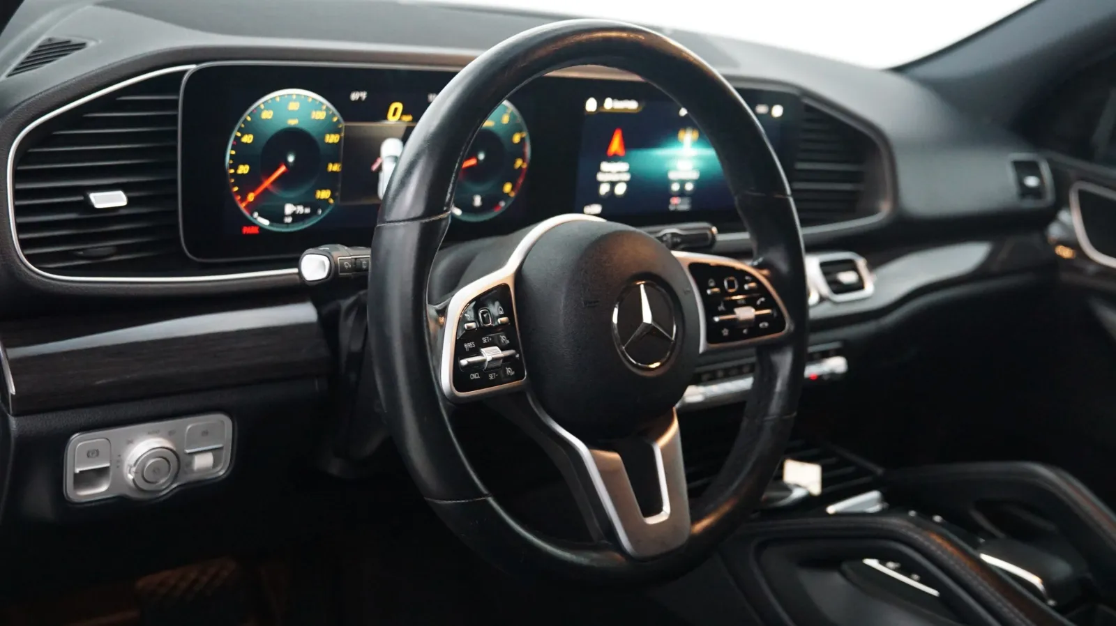 Mercedes-Benz GLE photo 16