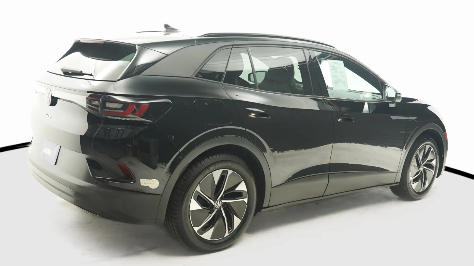 More photos of 2021 Volkswagen ID.4 Pro S at Auto City, CA