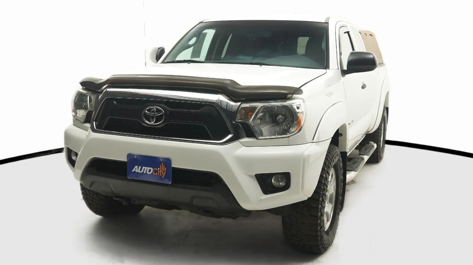 White 2017 Toyota Tacoma SR5 for sale in El Cajon, CA