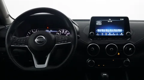 More photos of 2022 Nissan Sentra SV at Auto City, CA