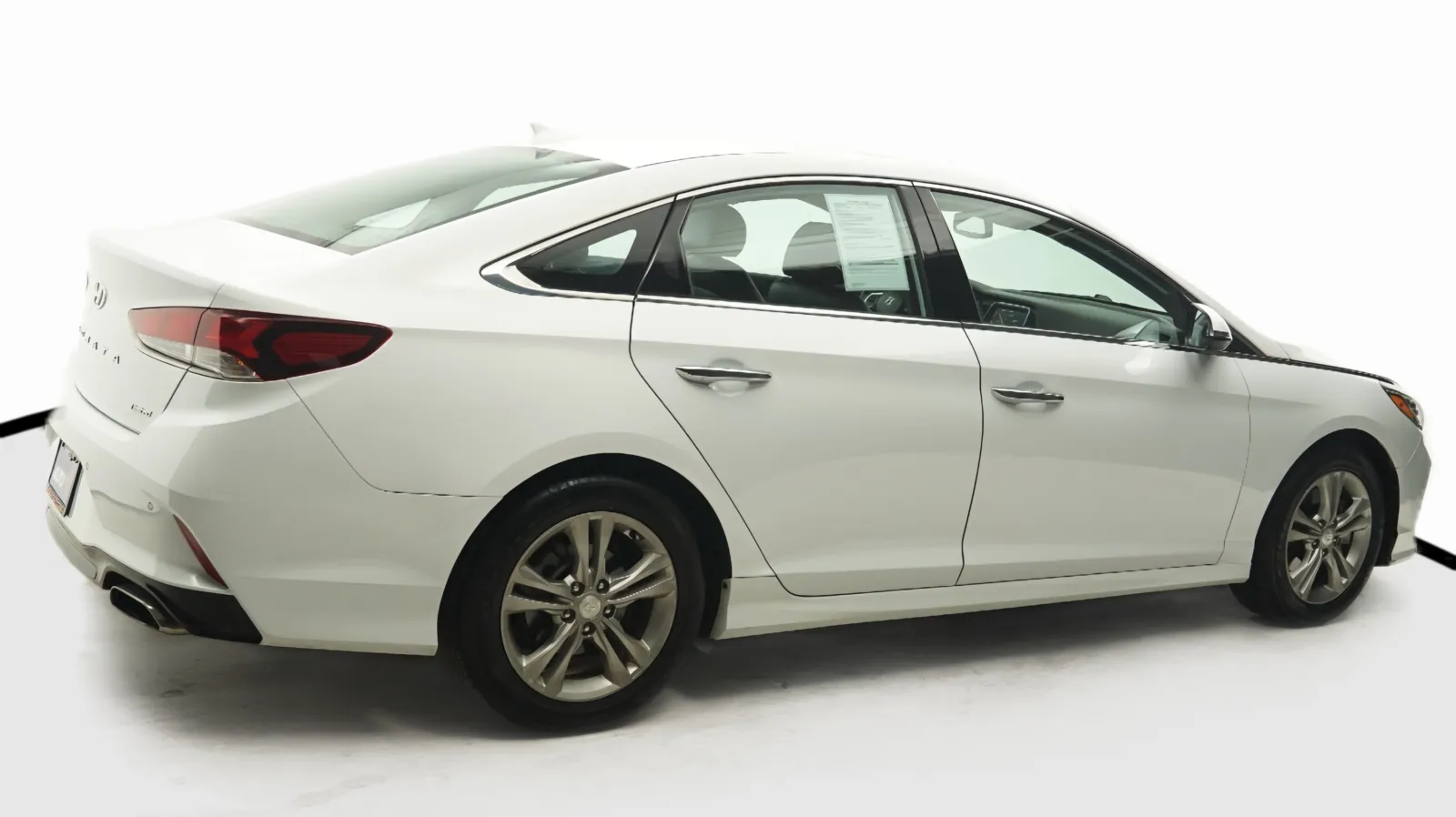 More photos of 2018 Hyundai Sonata Limited at Auto City, CA