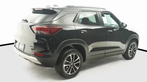 More photos of 2025 Chevrolet TrailBlazer LT at Auto City, CA