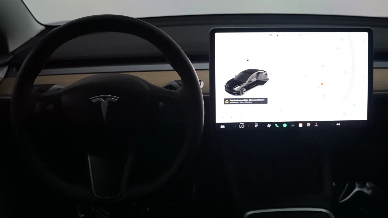 More photos of 2021 Tesla Model 3 Long Range at Auto City, CA