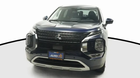 Another view of 2024 Mitsubishi Outlander SE Black Edition for sale in El Cajon, CA at Auto City