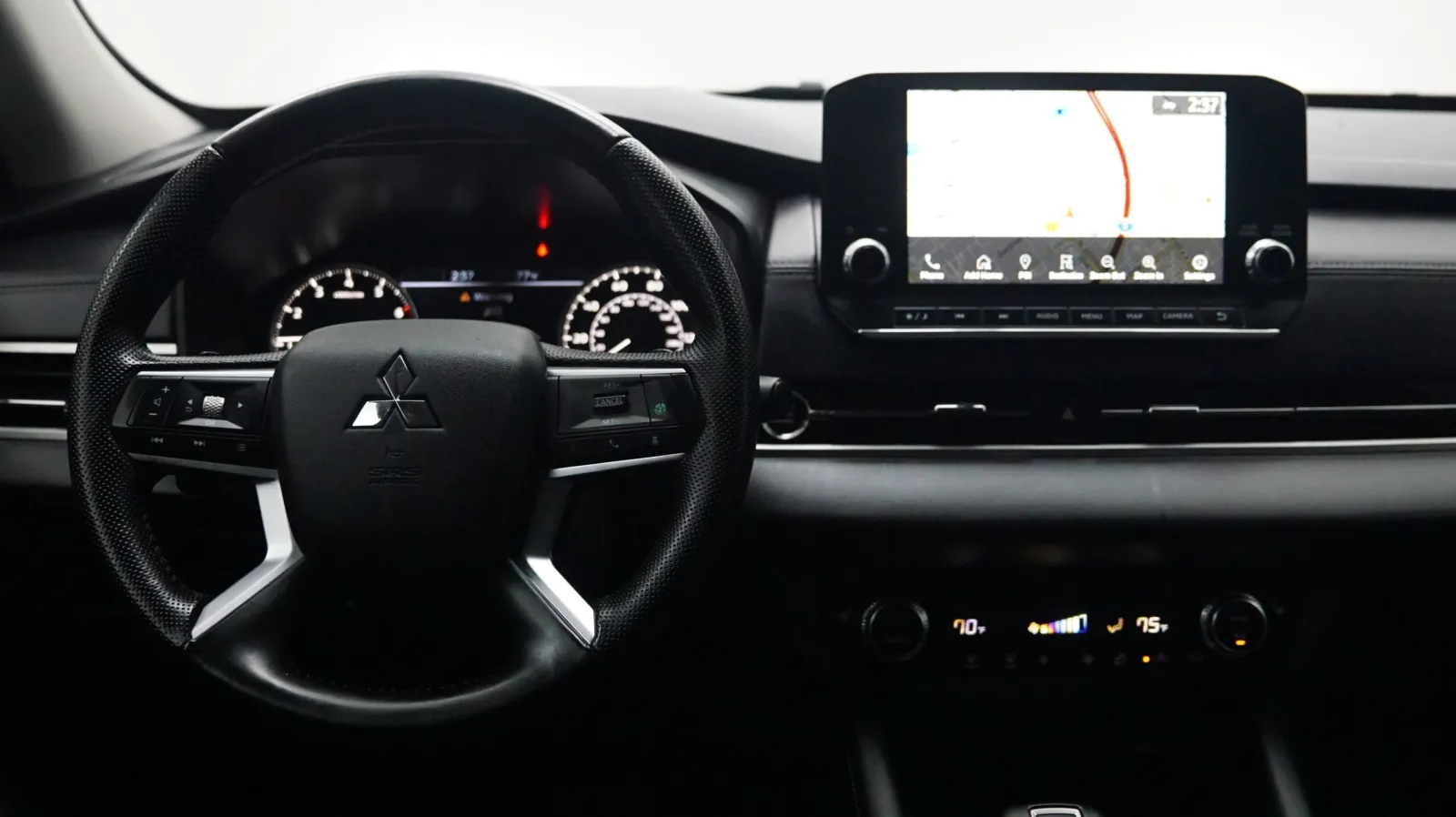 More photos of 2024 Mitsubishi Outlander SE Black Edition at Auto City, CA